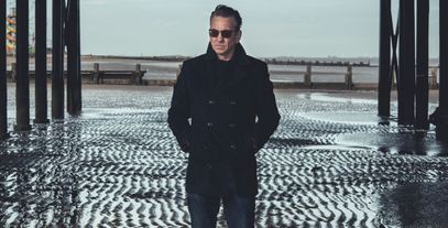 Richard_Hawley_2024_banner_1180_600_80_c1.jpg