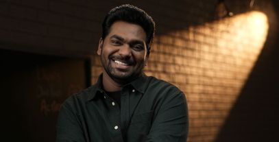 Zakir_Khan_2024_-_banner_1180_600_80_c1.jpg Zakir_Khan_2024_-_banner_1180_600_80_c1.jpg