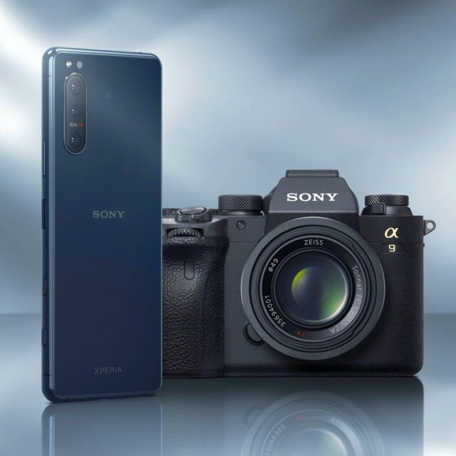 Sony-Xperia-5-II-Official_13-640x640